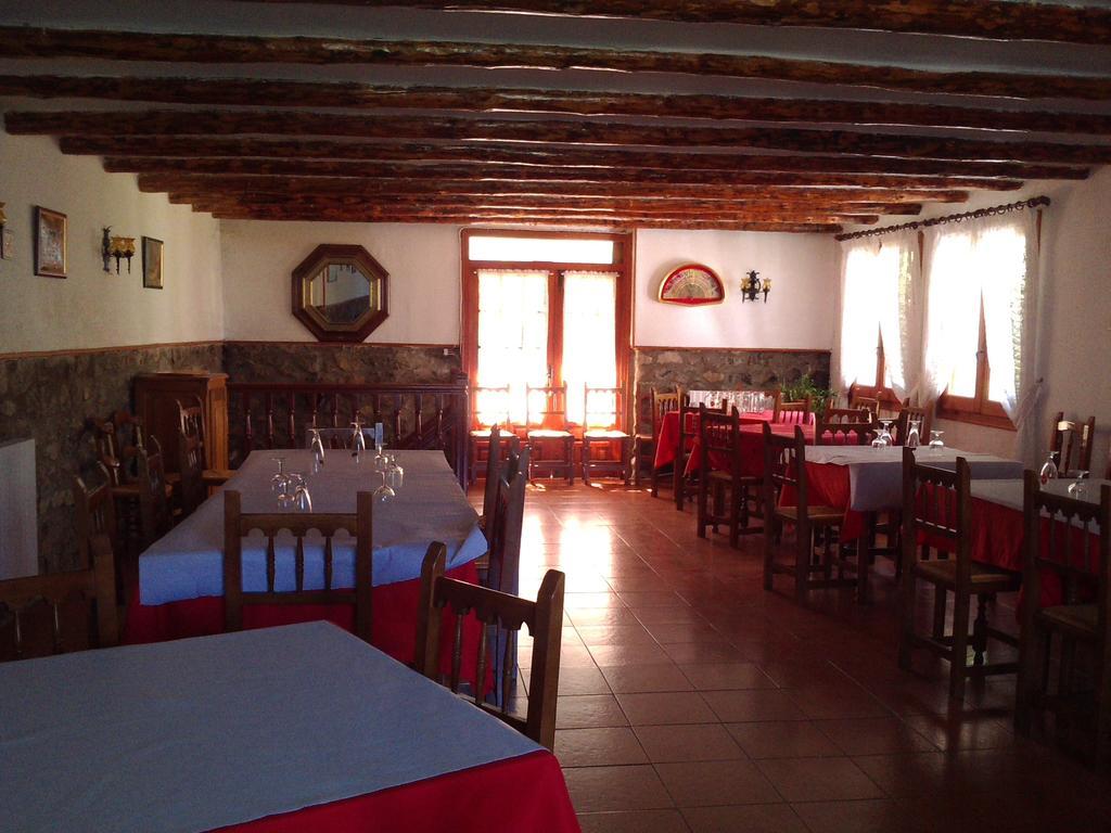 Pension Pallaruelo Saravillo Bagian luar foto