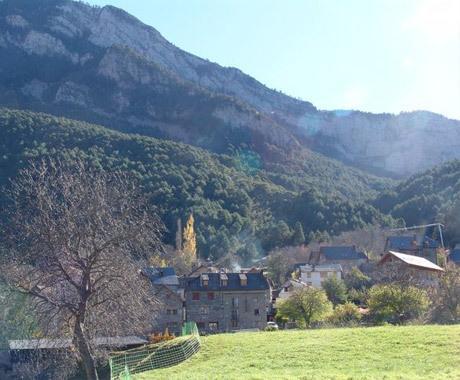 Pension Pallaruelo Saravillo Bagian luar foto